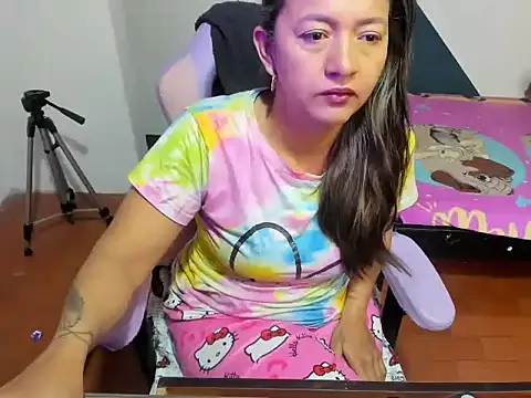 Snapshot of daleska_ayala_1 chatting on October 27, 2025, 1:34 pm daleska ayala 1 online show from October 27, 2025, 1:34 pm