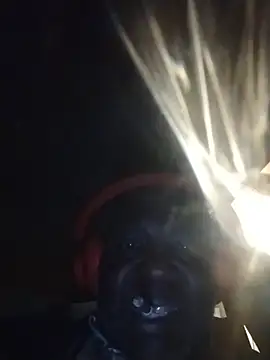 macnificent1fr online show from December 4, 2025, 2:21 am