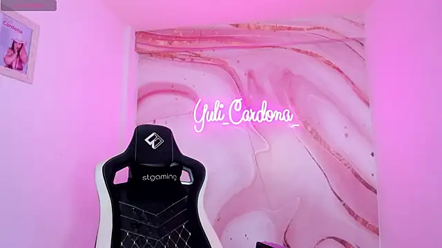 Snapshot of YuliCardona_ chatting on February 25, 2026, 3:45 pm YuliCardona online show from February 25, 2026, 3:45 pm