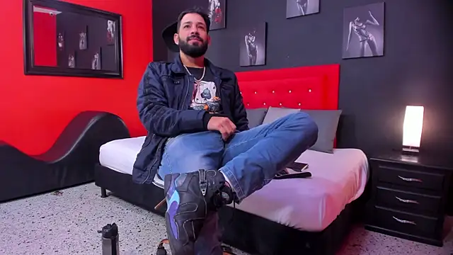 Thiagogomez online show from November 10, 2025, 12:32 pm