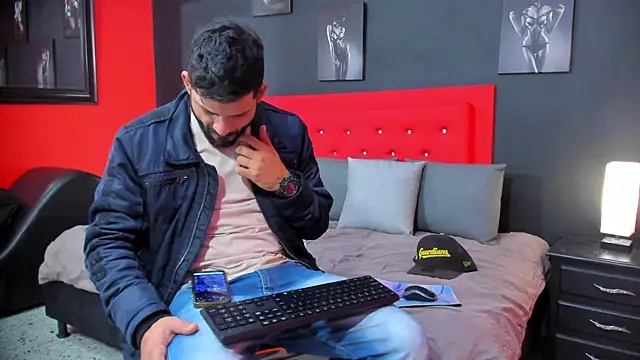 Thiagogomez online show from October 7, 2025, 12:28 pm