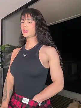 Helenbronwx online show from January 4, 2025, 12:16 am