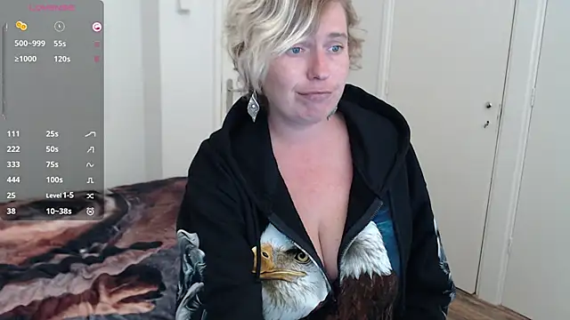 Snapshot of cumfun chatting on September 18, 2025, 9:18 pm cumfun online show from September 18, 2025, 9:18 pm