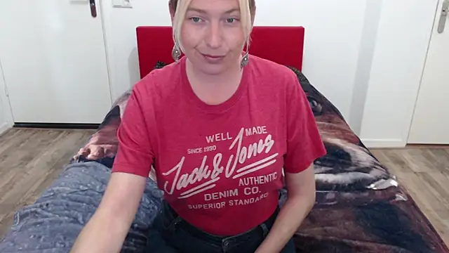 Snapshot of cumfun chatting on March 13, 2025, 1:18 pm cumfun online show from March 13, 2025, 1:18 pm