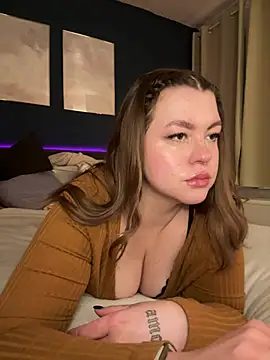 Snapshot of VictoriaLaFleur chatting on April 1, 2026, 8:17 pm VictoriaLaFleur online show from April 1, 2026, 8:17 pm