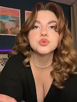 Snapshot of VictoriaLaFleur chatting on November 3, 2025, 9:29 pm VictoriaLaFleur online show from November 3, 2025, 9:29 pm