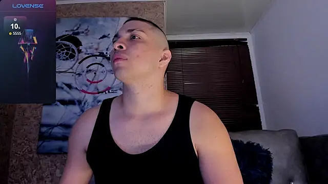 Snapshot of JUANDIAMONDS98 chatting on December 14, 2024, 1:05 pm JUANDIAMONDS98 online show from December 14, 2024, 1:05 pm