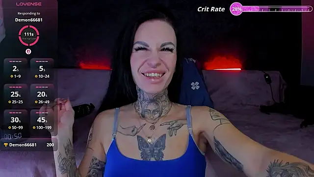 Snapshot of angel_devil_forever chatting on December 20, 2025, 11:07 pm angel devil forever online show from December 20, 2025, 11:07 pm