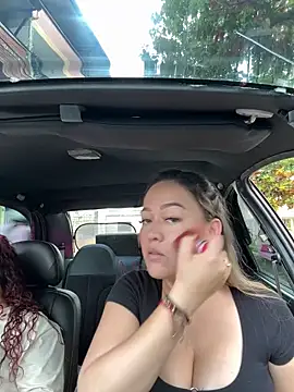 Snapshot of Danielavegax chatting on February 18, 2026, 7:32 pm Danielavegax online show from February 18, 2026, 7:32 pm