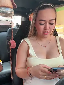 Snapshot of Danielavegax chatting on March 15, 2026, 8:27 pm Danielavegax online show from March 15, 2026, 8:27 pm