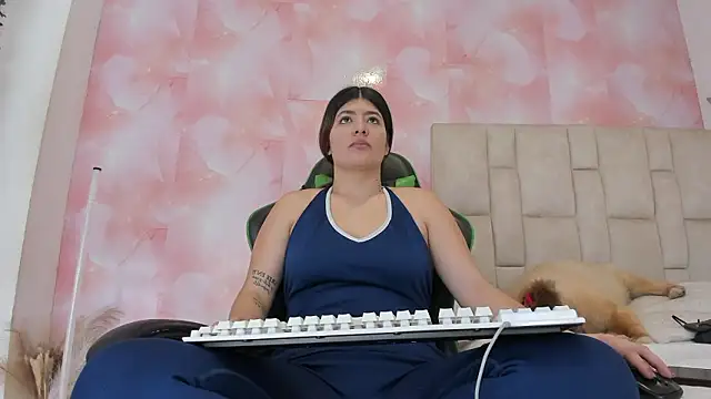 aida rose  online show from March 12, 2026, 10:47 pm