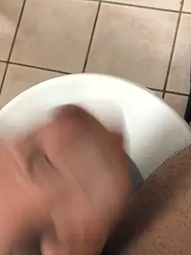 Snapshot of Lun4chuut chatting on January 9, 2025, 10:09 am Lun4chuut online show from January 9, 2025, 10:09 am