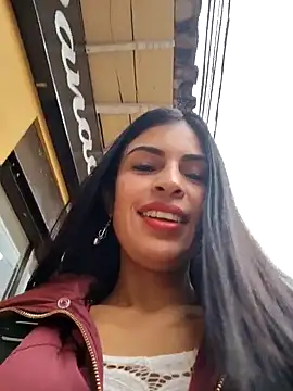 Snapshot of Astrid-- chatting on March 5, 2025, 3:18 pm Astrid-- online show from March 5, 2025, 3:18 pm