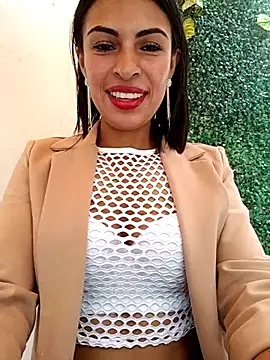 Snapshot of Astrid-- chatting on February 25, 2025, 3:31 pm Astrid-- online show from February 25, 2025, 3:31 pm