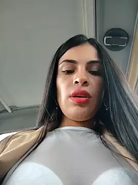 Snapshot of Astrid-- chatting on March 3, 2025, 3:00 pm Astrid-- online show from March 3, 2025, 3:00 pm