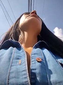 Astrid-- online show from March 4, 2026, 2:58 pm