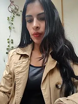 Snapshot of Astrid-- chatting on March 5, 2025, 8:10 pm Astrid-- online show from March 5, 2025, 8:10 pm