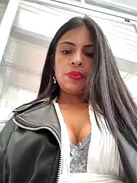 Snapshot of Astrid-- chatting on February 11, 2025, 9:25 pm Astrid-- online show from February 11, 2025, 9:25 pm