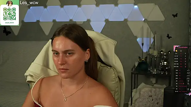 HarleyDeess online show from September 22, 2025, 2:06 am