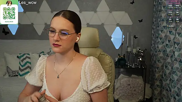 HarleyDeess online show from February 1, 2025, 10:12 pm