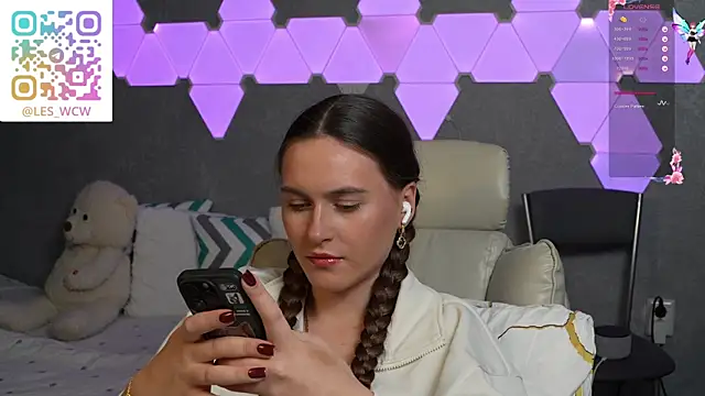 Snapshot of HarleyDeess chatting on January 15, 2026, 10:46 pm HarleyDeess online show from January 15, 2026, 10:46 pm