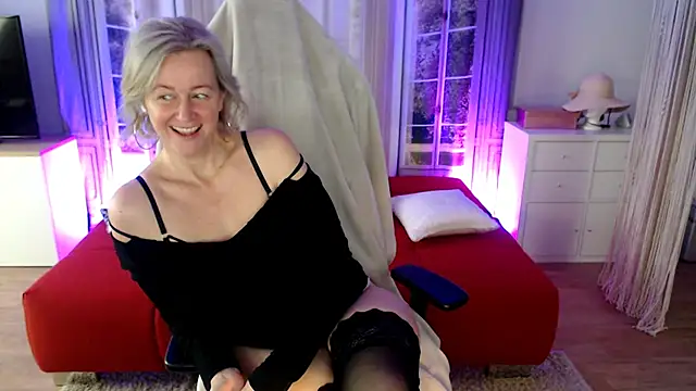 MarleneBloem online show from November 29, 2025, 10:48 am