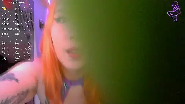 ValentinaMiller  online show from October 14, 2025, 5:02 pm