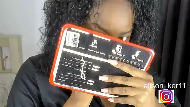 alison-ker3 online show from February 3, 2026, 11:04 am