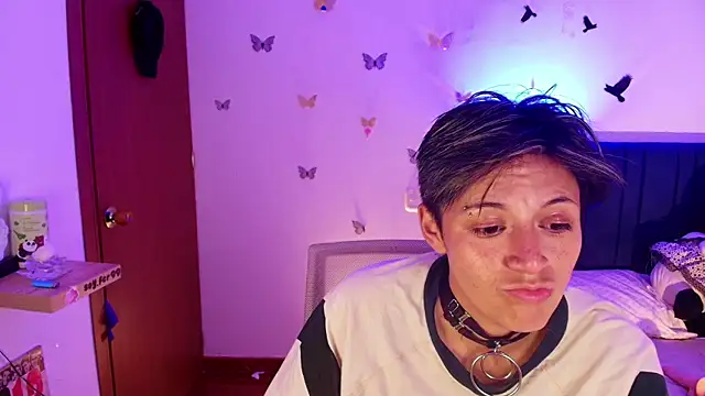 Snapshot of 9_Fernanda_9 chatting on November 22, 2025, 7:51 am 9 Fernanda 9 online show from November 22, 2025, 7:51 am