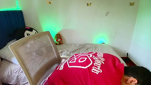 9 Fernanda 9 online show from April 7, 2026, 4:31 pm