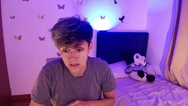 Snapshot of 9_Fernanda_9 chatting on November 20, 2025, 7:53 am 9 Fernanda 9 online show from November 20, 2025, 7:53 am