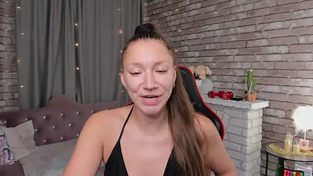 SarahCoksss online show from April 5, 2026, 12:28 am