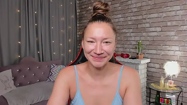 Snapshot of SarahCoksss chatting on May 3, 2026, 12:27 am SarahCoksss online show from May 3, 2026, 12:27 am