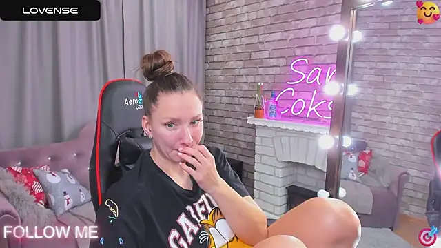 SarahCoksss online show from March 22, 2025, 3:30 am