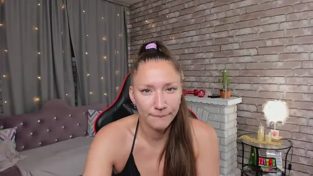 Snapshot of SarahCoksss chatting on May 31, 2026, 12:38 am SarahCoksss online show from May 31, 2026, 12:38 am