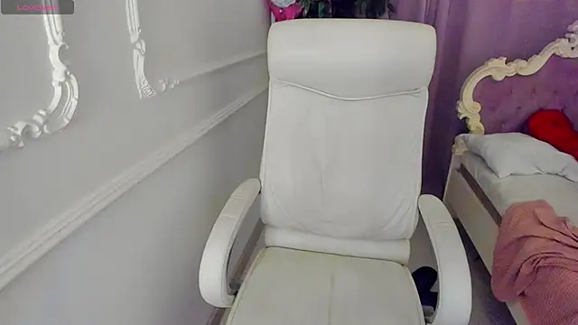 Lily Marlin online show from June 5, 2026, 2:49 am