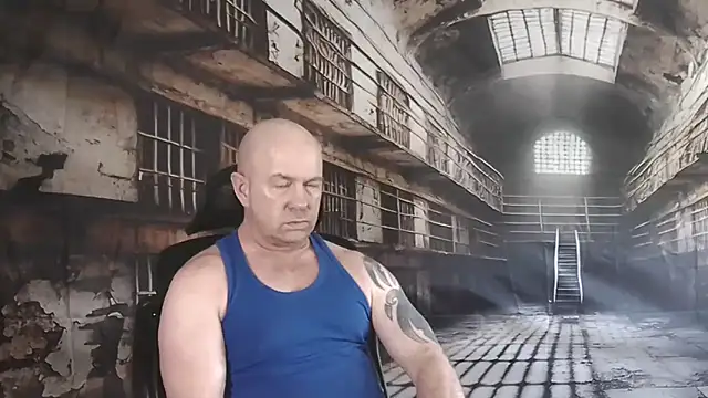 ManlyPrisonGuy online show from October 5, 2025, 12:18 pm