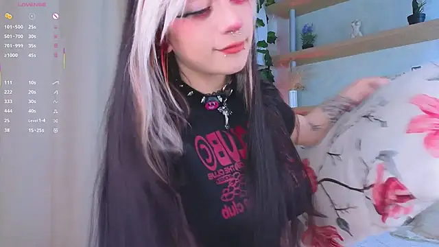 Snapshot of TristaRoht chatting on September 20, 2025, 3:06 pm TristaRoht online show from September 20, 2025, 3:06 pm