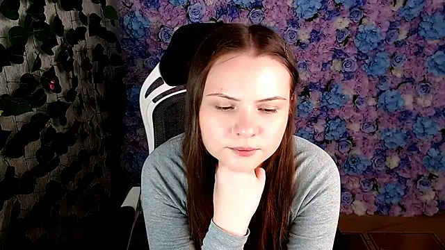 Snapshot of IxxiLiana chatting on September 9, 2025, 5:06 am IxxiLiana online show from September 9, 2025, 5:06 am