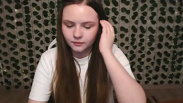 Snapshot of IxxiLiana chatting on March 6, 2025, 4:52 am IxxiLiana online show from March 6, 2025, 4:52 am