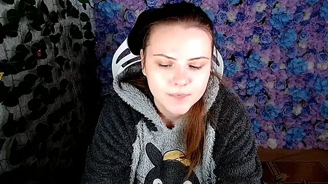 Snapshot of IxxiLiana chatting on September 26, 2025, 5:03 am IxxiLiana online show from September 26, 2025, 5:03 am