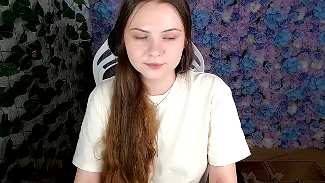 Snapshot of IxxiLiana chatting on September 28, 2025, 5:03 am IxxiLiana online show from September 28, 2025, 5:03 am