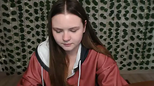 Snapshot of IxxiLiana chatting on February 21, 2025, 8:29 am IxxiLiana online show from February 21, 2025, 8:29 am