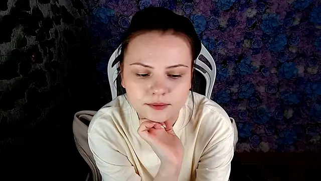 Snapshot of IxxiLiana chatting on September 20, 2025, 4:06 am IxxiLiana online show from September 20, 2025, 4:06 am