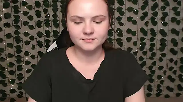 Snapshot of IxxiLiana chatting on February 11, 2025, 7:12 am IxxiLiana online show from February 11, 2025, 7:12 am
