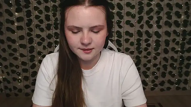 Snapshot of IxxiLiana chatting on March 15, 2025, 5:08 am IxxiLiana online show from March 15, 2025, 5:08 am