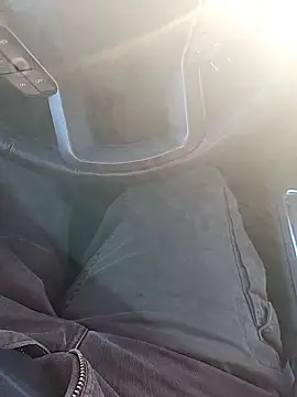 Snapshot of Jackauff69 chatting on February 18, 2025, 2:27 pm Jackauff69 online show from February 18, 2025, 2:27 pm