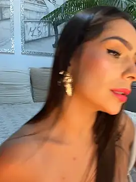 Mau White online show from February 16, 2026, 10:07 pm