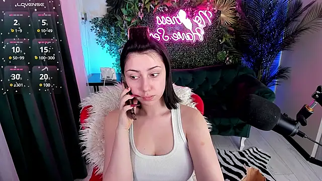 Snapshot of PennyMay chatting on March 21, 2025, 4:39 am PennyMay online show from March 21, 2025, 4:39 am