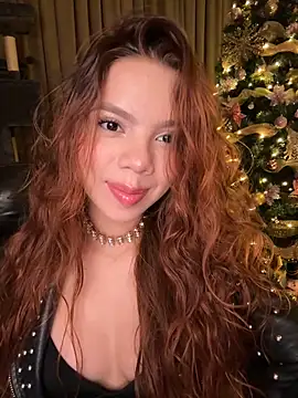 Snapshot of MollyHeadley chatting on December 19, 2024, 8:34 pm MollyHeadley online show from December 19, 2024, 8:34 pm